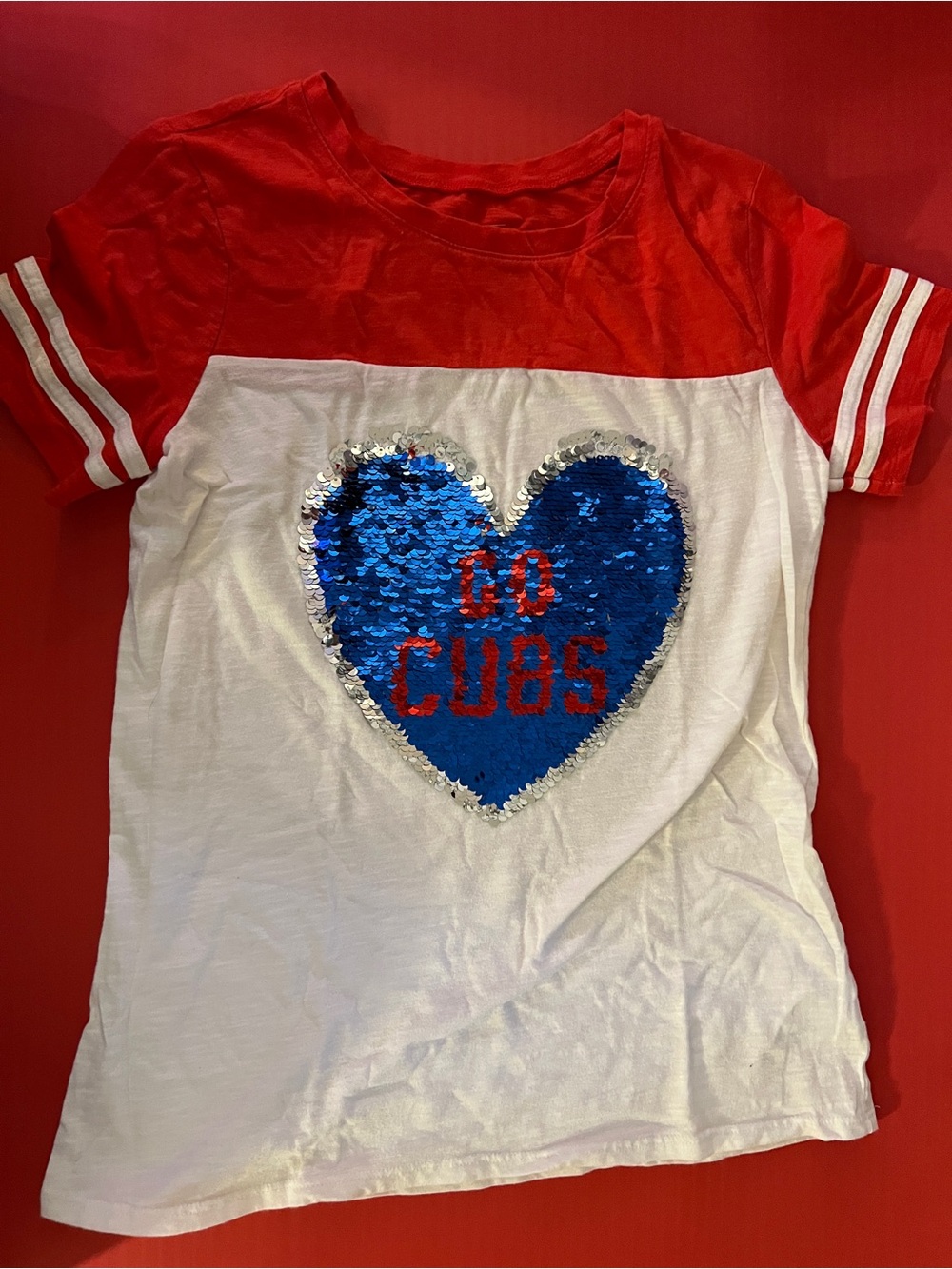5th & Ocean Red, White & Blue Sequin Heart 'Go Cubs' Tee